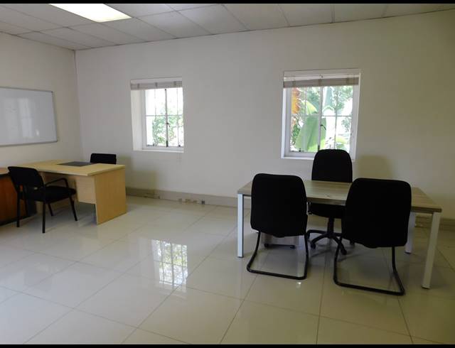 200M² OFFICE TO LET IN FERNDALE